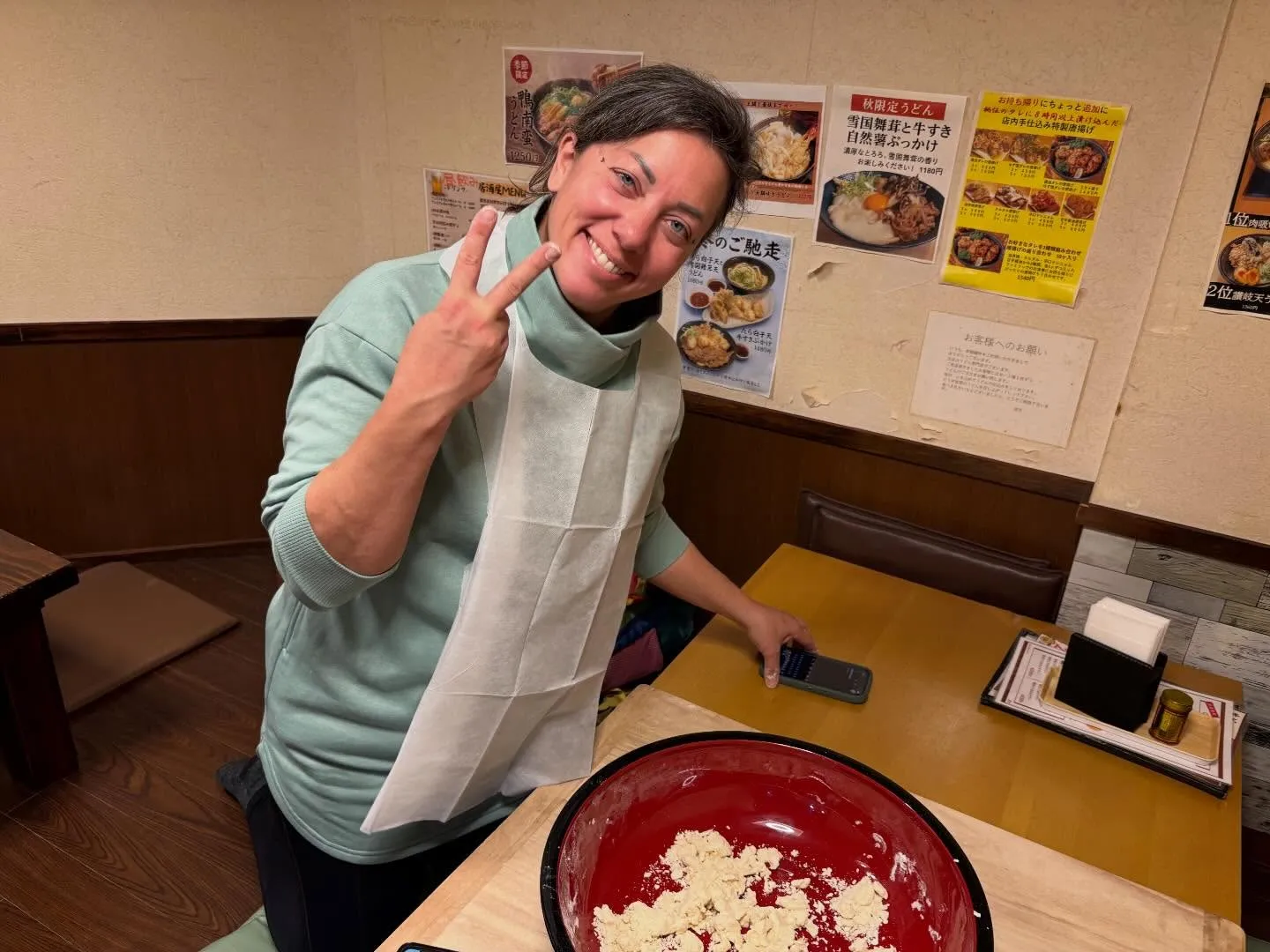 奈良市で本格うどん体験｜カナダから来日した石工職人が挑戦する...