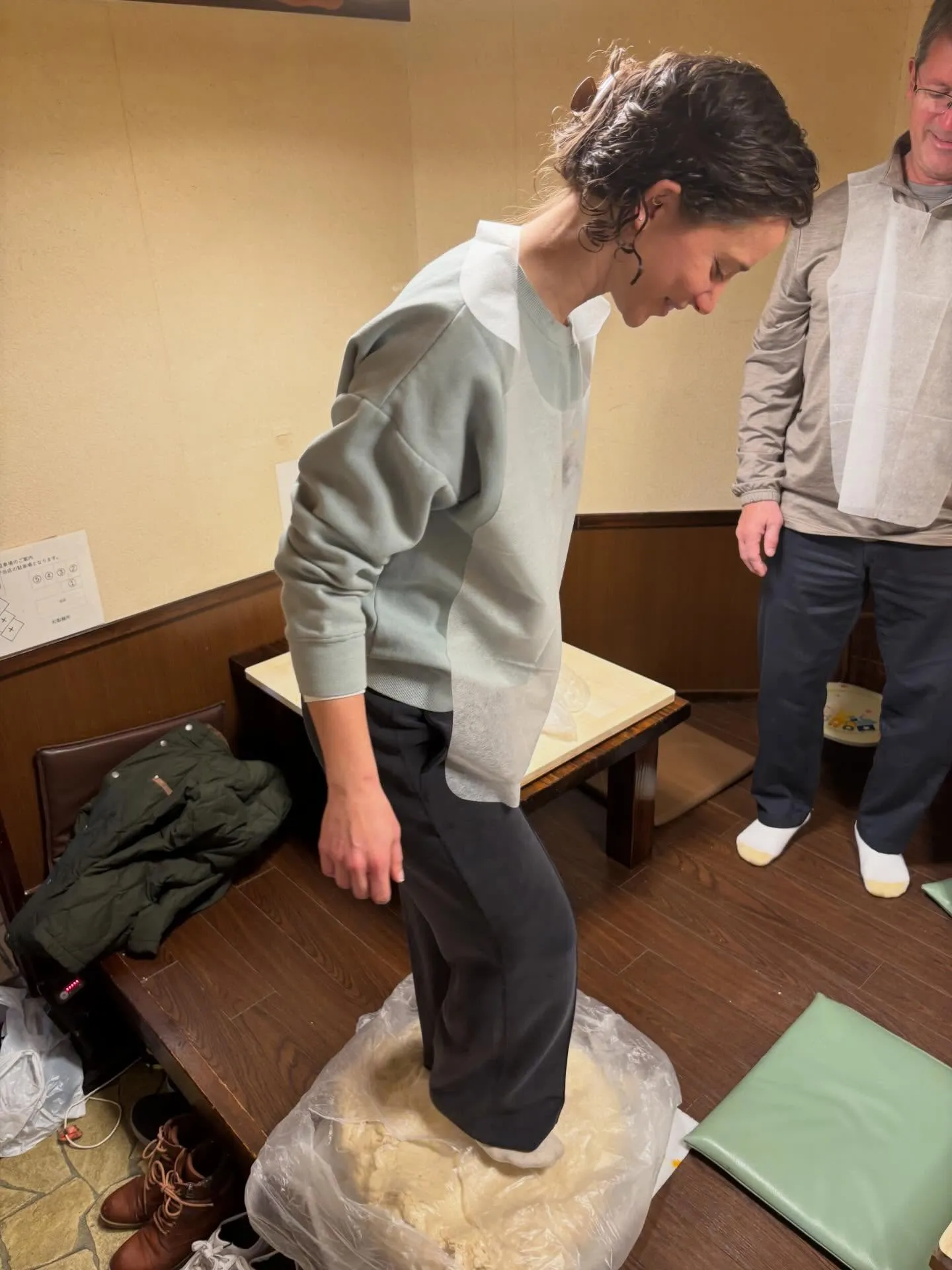 奈良で家族旅行に人気！外国人向け「手打ちうどん体験」が大好評